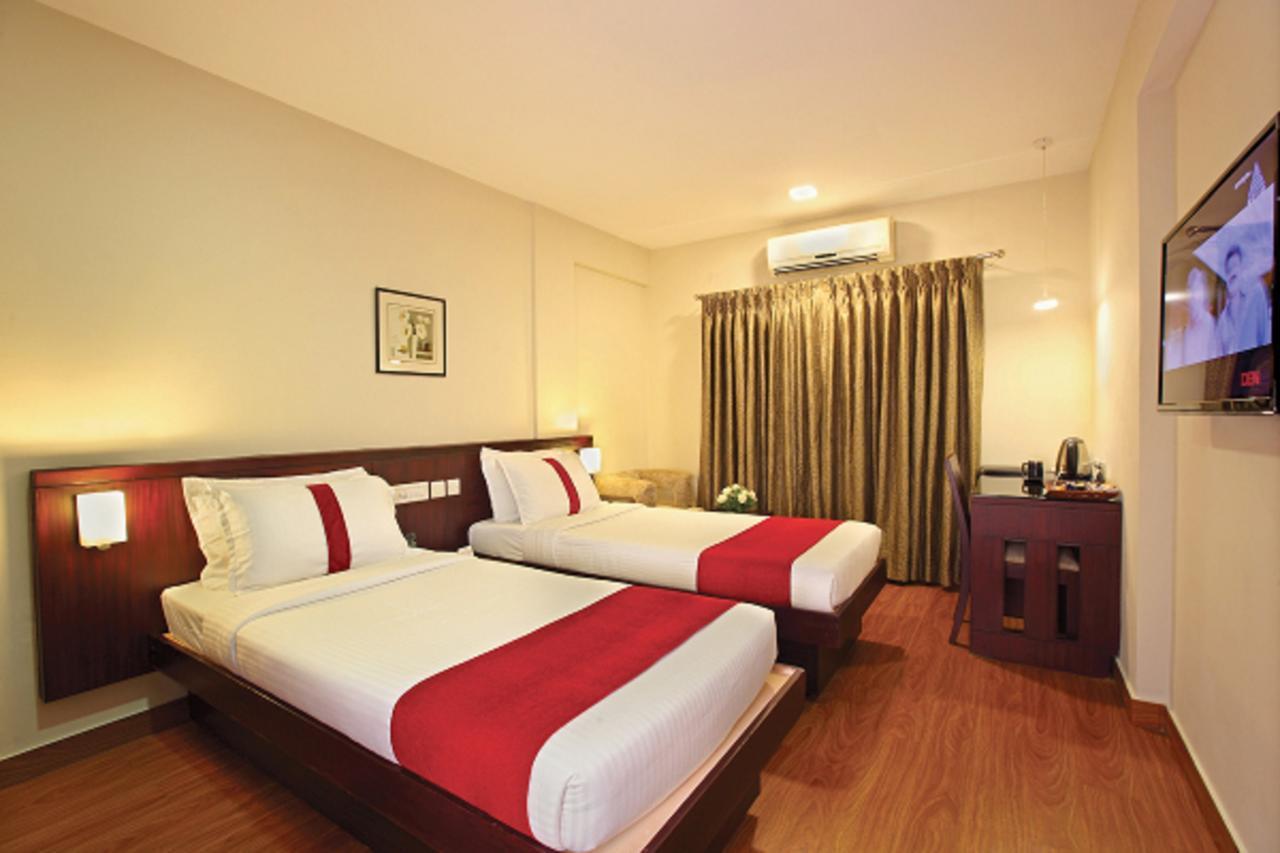 Broad Bean Cochin Hotel Kochi Exterior photo