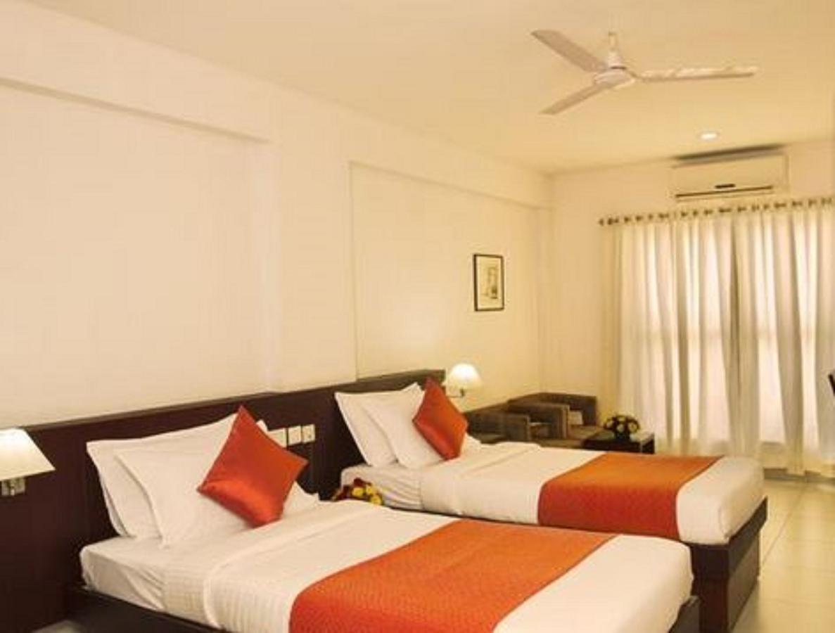 Broad Bean Cochin Hotel Kochi Exterior photo