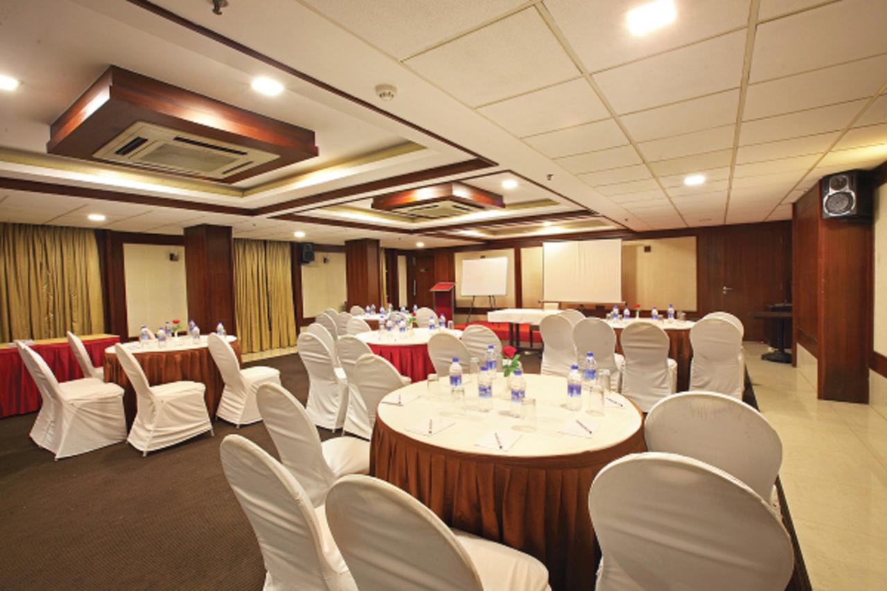 Broad Bean Cochin Hotel Kochi Exterior photo