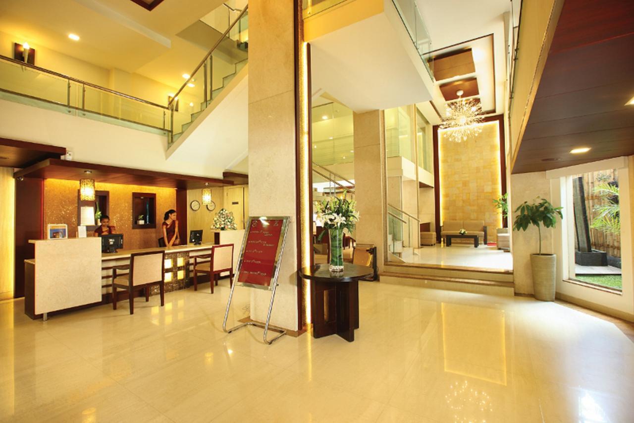 Broad Bean Cochin Hotel Kochi Exterior photo