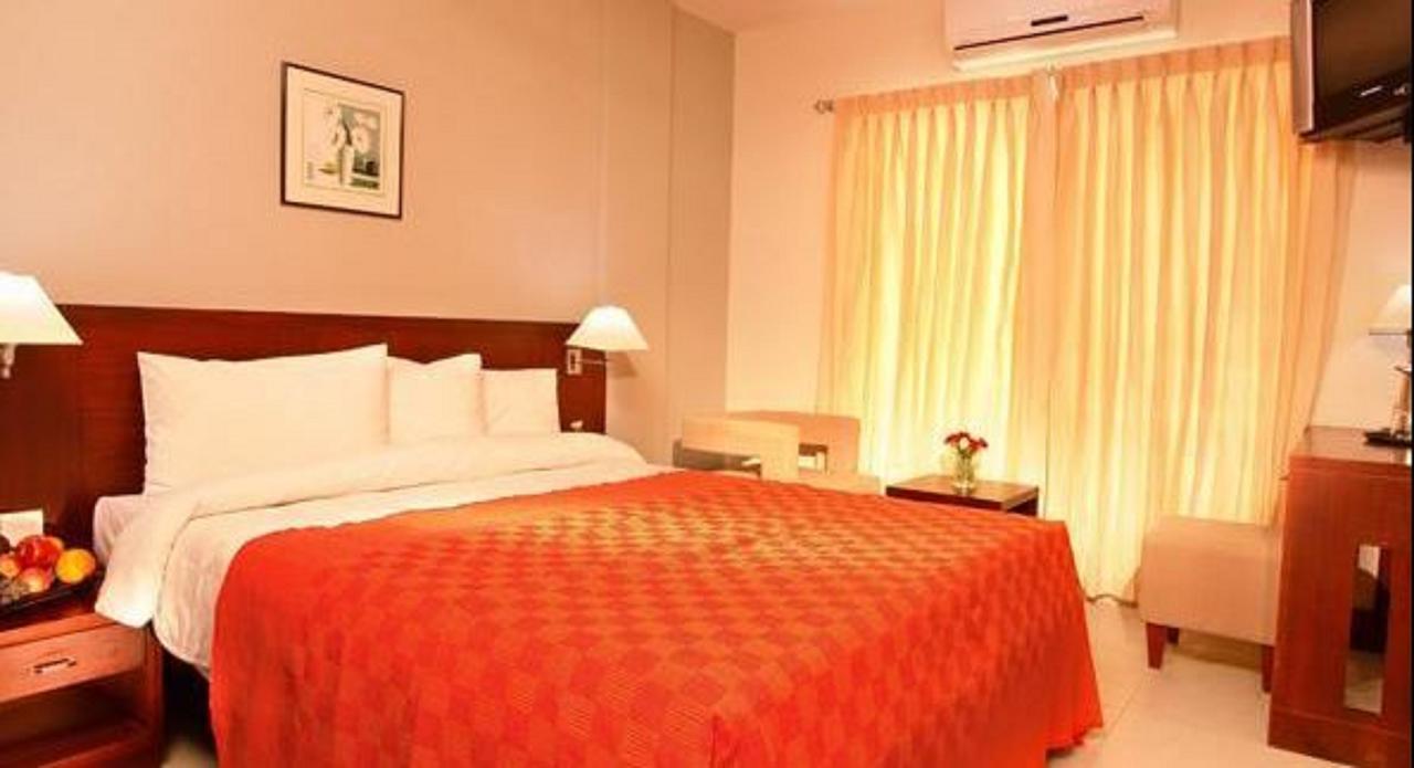 Broad Bean Cochin Hotel Kochi Exterior photo