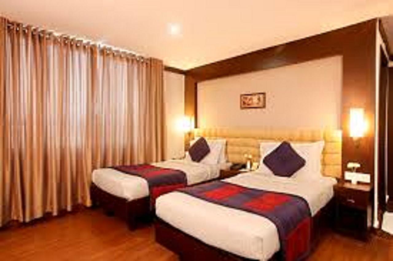 Broad Bean Cochin Hotel Kochi Exterior photo