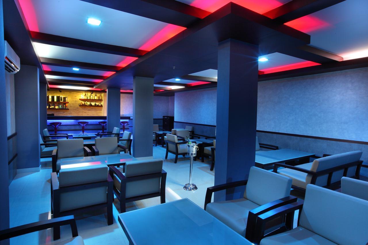 Broad Bean Cochin Hotel Kochi Exterior photo
